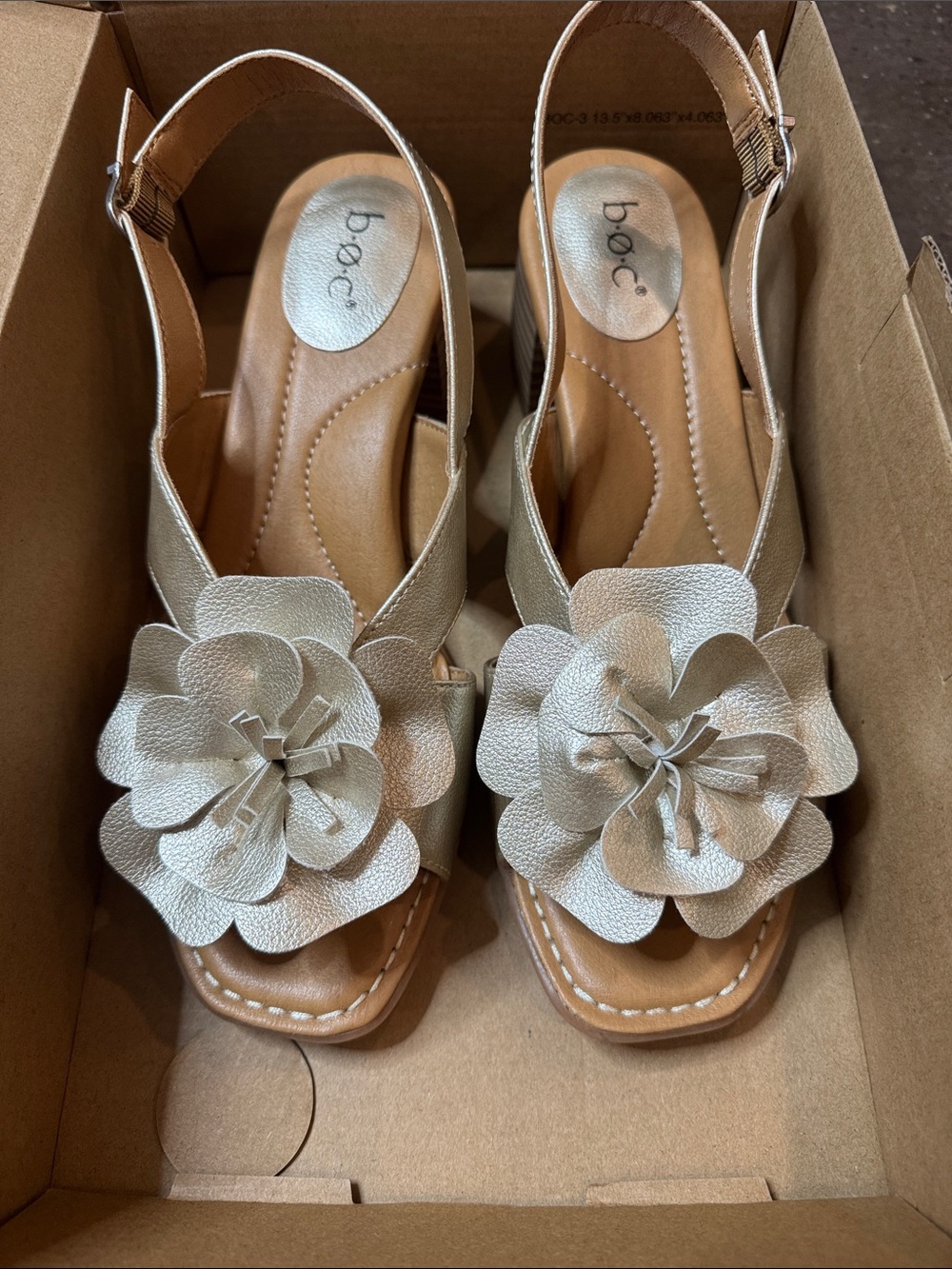 b.o.c. Women's Floral Slingback Sandals - Metallic Silver